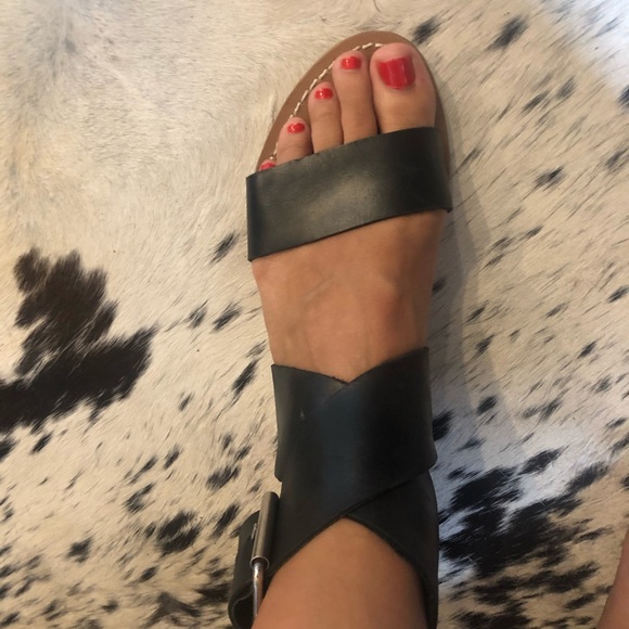 Urban Outfitters Leather Sandals - Picture 2 of 4
